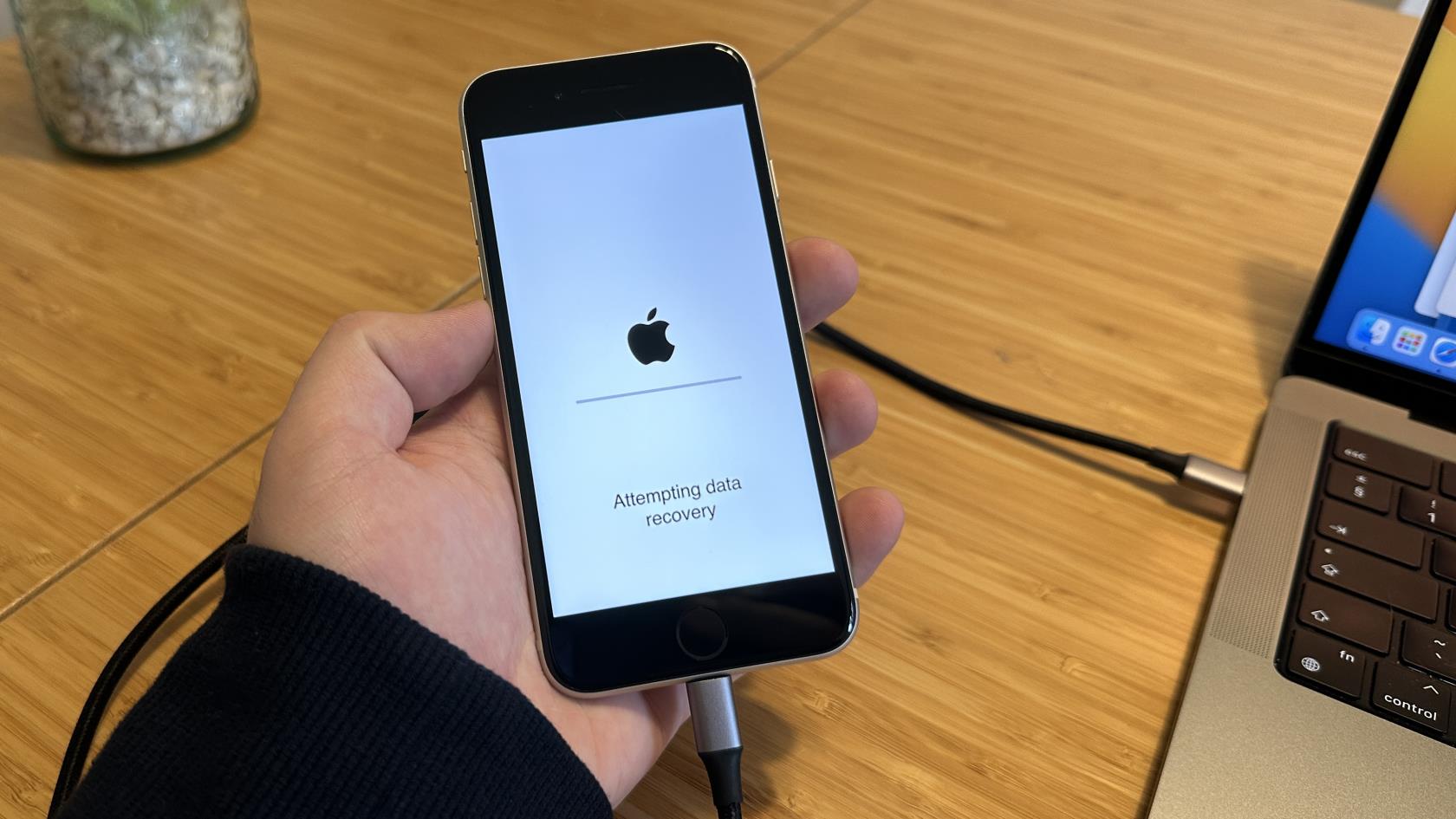 iPhone リカバリ モード: ロックされた iPhone を復元するためのモードとその使用方法