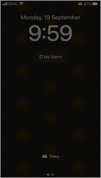 iOS 16のロック画面とホーム画面に異なる壁紙を設定する方法