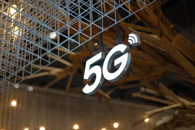 Android と iPhone で 5G バッテリーの消耗を減らす方法