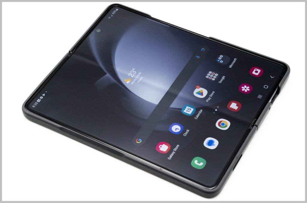 折りたたみ式携帯電話 (Galaxy Fold など) の 7 つの長所と 7 つの短所