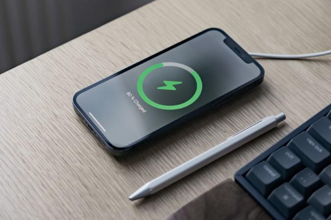iPhone での保留充電の意味とその修正方法