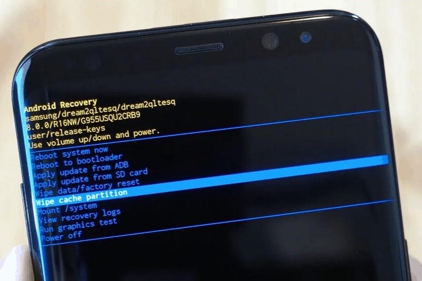Samsung Galaxy 携帯電話のキャッシュ パーティションを消去する方法と消去するとどうなるか