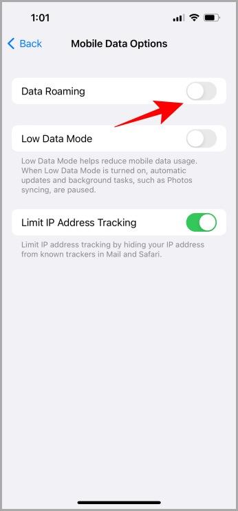 iPhoneでデータローミングをオンにする方法