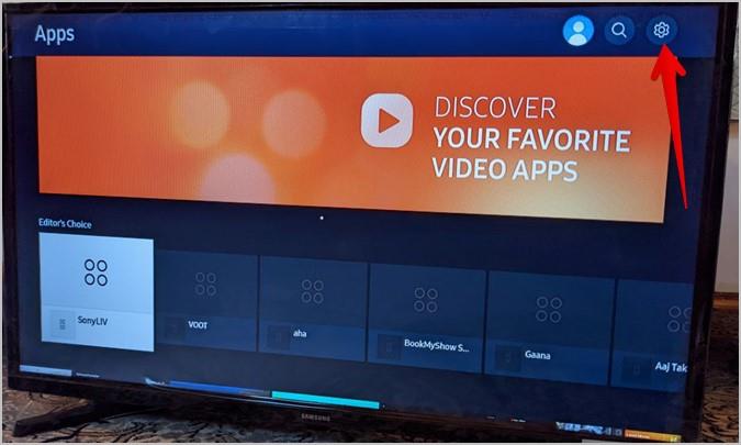 Samsung スマート TV でアプリを追加、削除、管理する方法