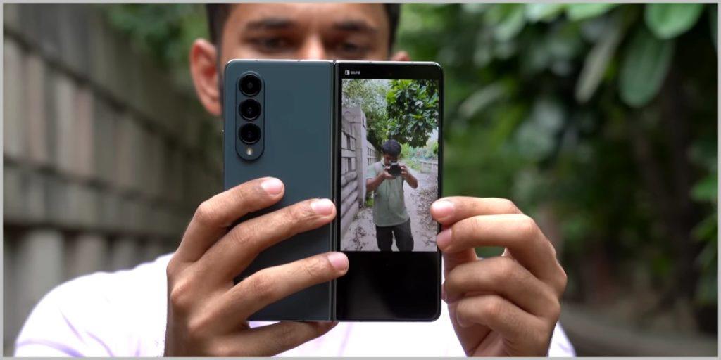 折りたたみ式携帯電話 (Galaxy Fold など) の 7 つの長所と 7 つの短所