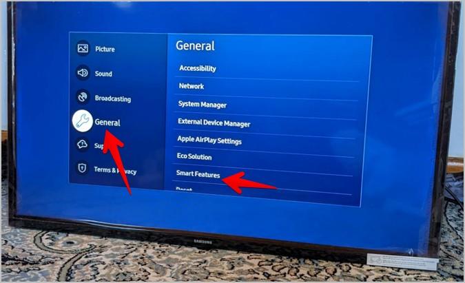 Samsung TV のビデオプレビューの自動再生を停止する方法