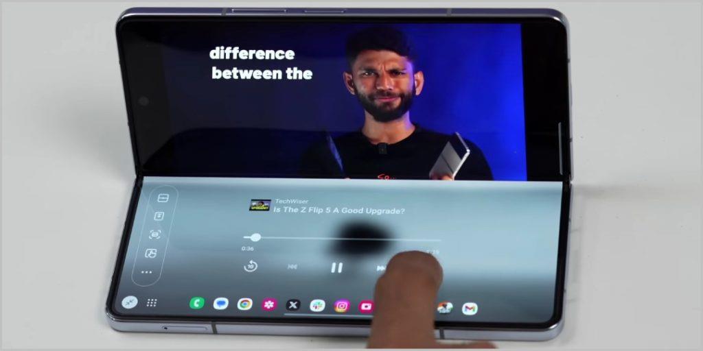 折りたたみ式携帯電話 (Galaxy Fold など) の 7 つの長所と 7 つの短所