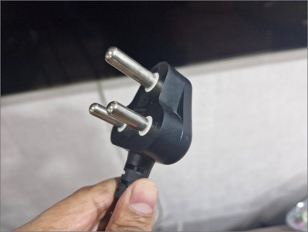 Samsung TVの電源が入らない場合の5つの修正方法