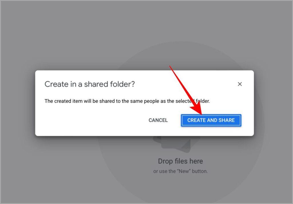 モバイルとウェブ上の Google ドライブの共有フォルダーに Google ドキュメントを追加する 2 つの方法