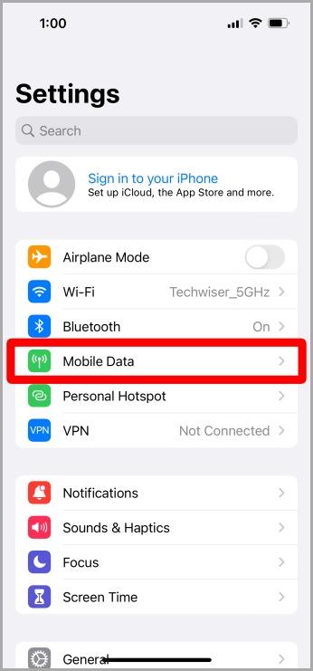 iPhoneでデータローミングをオンにする方法