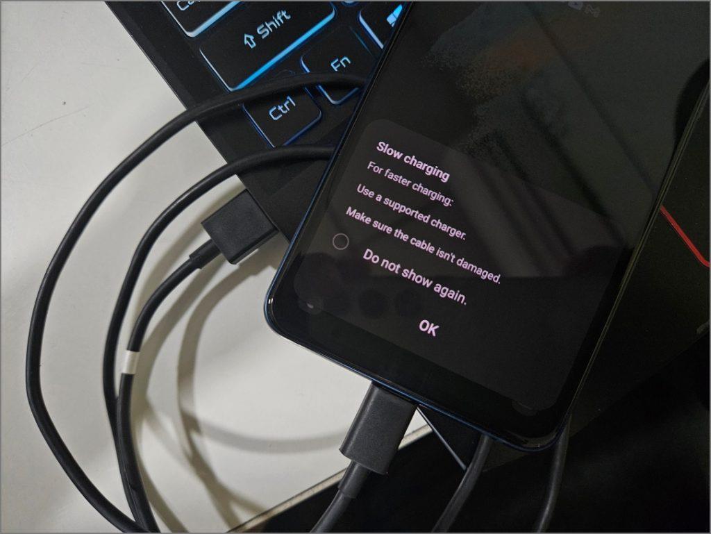 充電中に携帯電話のバッテリーが消耗する場合の 10 の修正方法